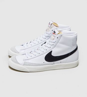 Botasky Nike Blazer Mid '77 QS Blazer Mid '77 QS - Panske Topanky Biele | ERY-542173